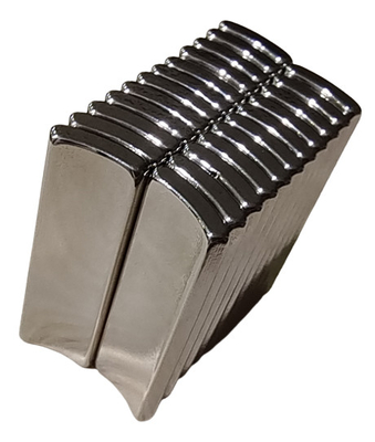 acheter L'arc fait sur commande forment l'aimant de néodyme de moteur de BLDC R14.5 x R17.5 X utilisation industrielle de 40 N50SH online manufacture