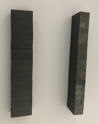 acheter La catégorie C10 a adapté le petit bloc aux besoins du client de barre forment l'aimant isotrope de ferrite online manufacture